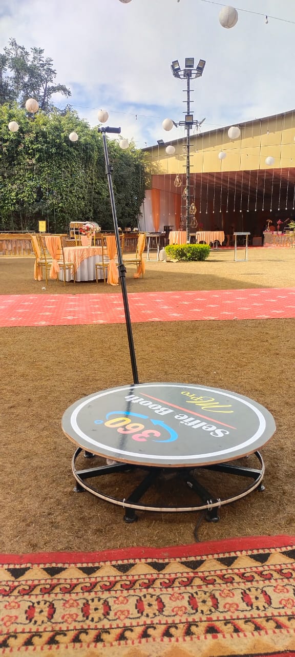 
360 degree selfie booth price in india